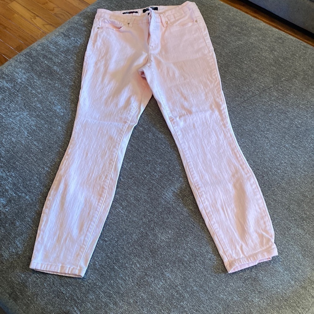 Nine West skinny ankle jeans; size: 8